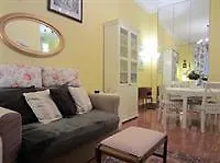 Temporary House - Via Della Moscova Apartment Milan